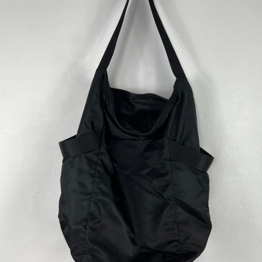 Lululemon Enroute Backpack